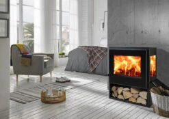 EEK A Kaminofen Panadero JAVA TRIVISION Mit 3 Scheiben - 5,9 KW, Raumluftunabh. -Kaminofen Geschaft Panadero java trivision1